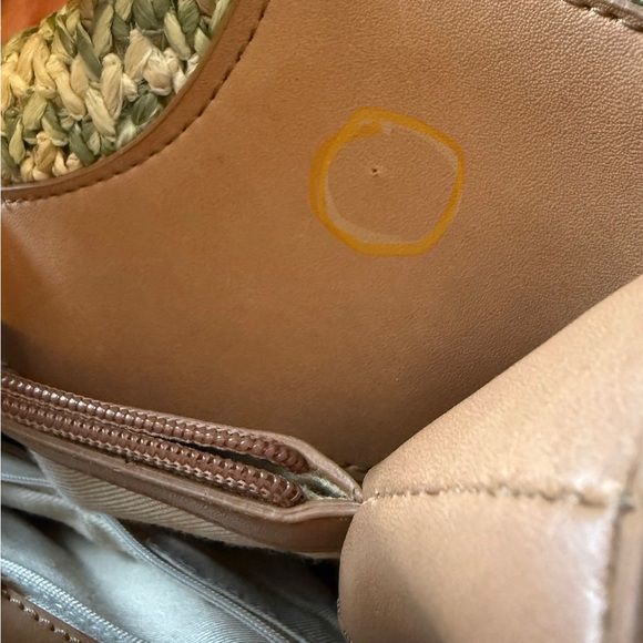 Vintage Fossil Woven Straw Tote Bag with Wooden Handles & Crossbody Strap - Picture 3 of 4